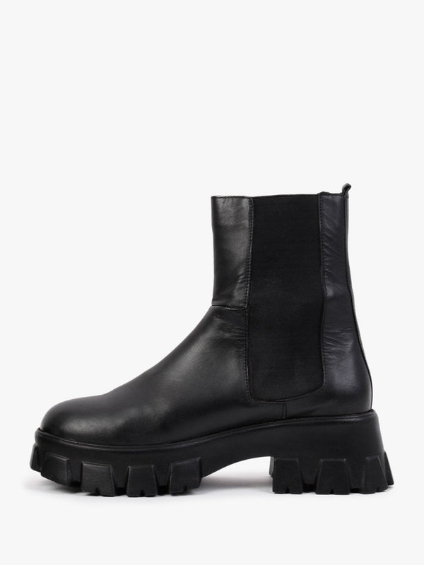 Mochy Black Leather Chunky Chelsea Boots