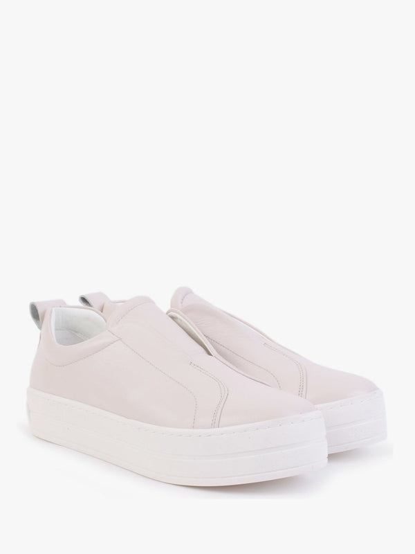 Slippy Beige Leather Laceless Trainers
