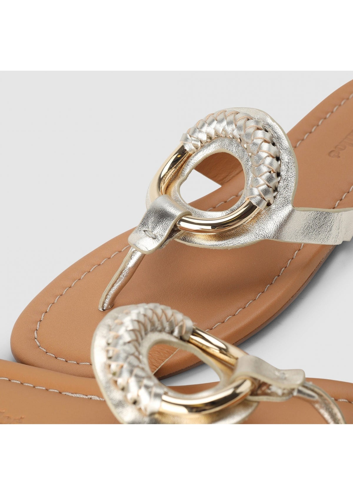 Hana Gold Slides