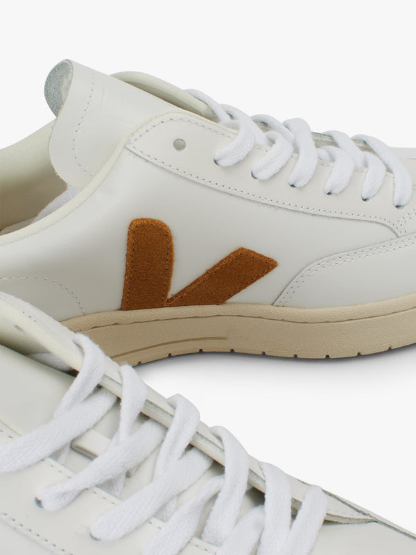 Men’s V-12 Leather Extra White Camel Trainers