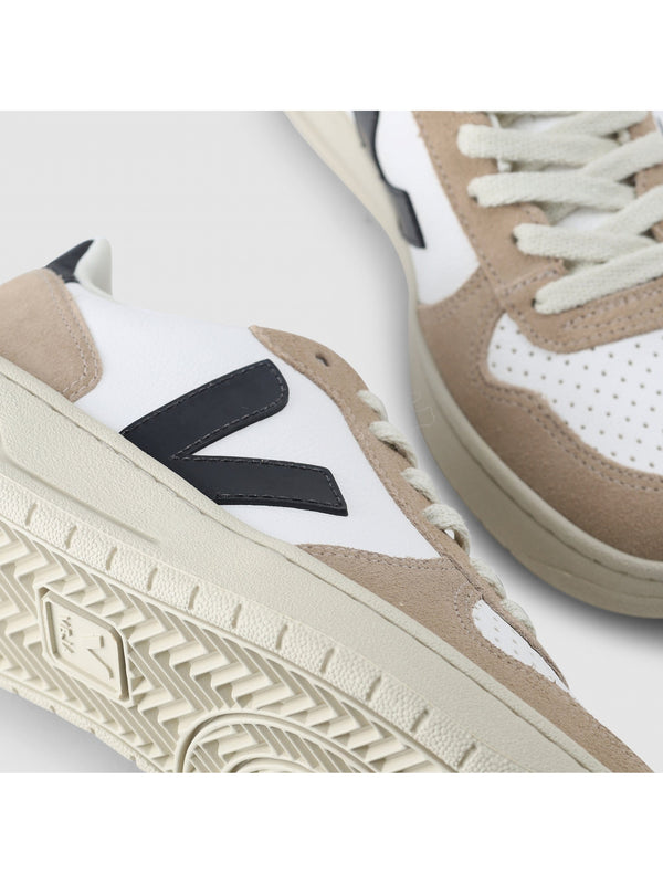 Veja Women's V-10 Beige Trainers