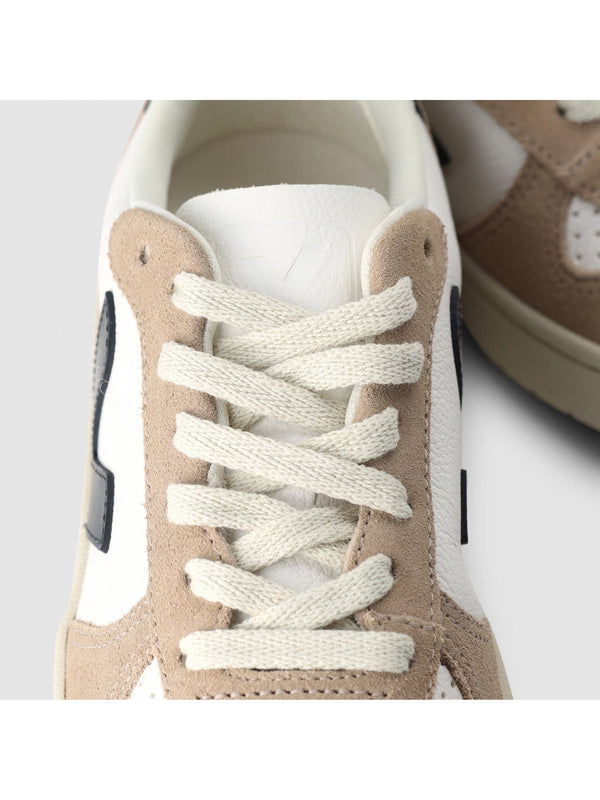 Veja Women's V-10 Beige Trainers