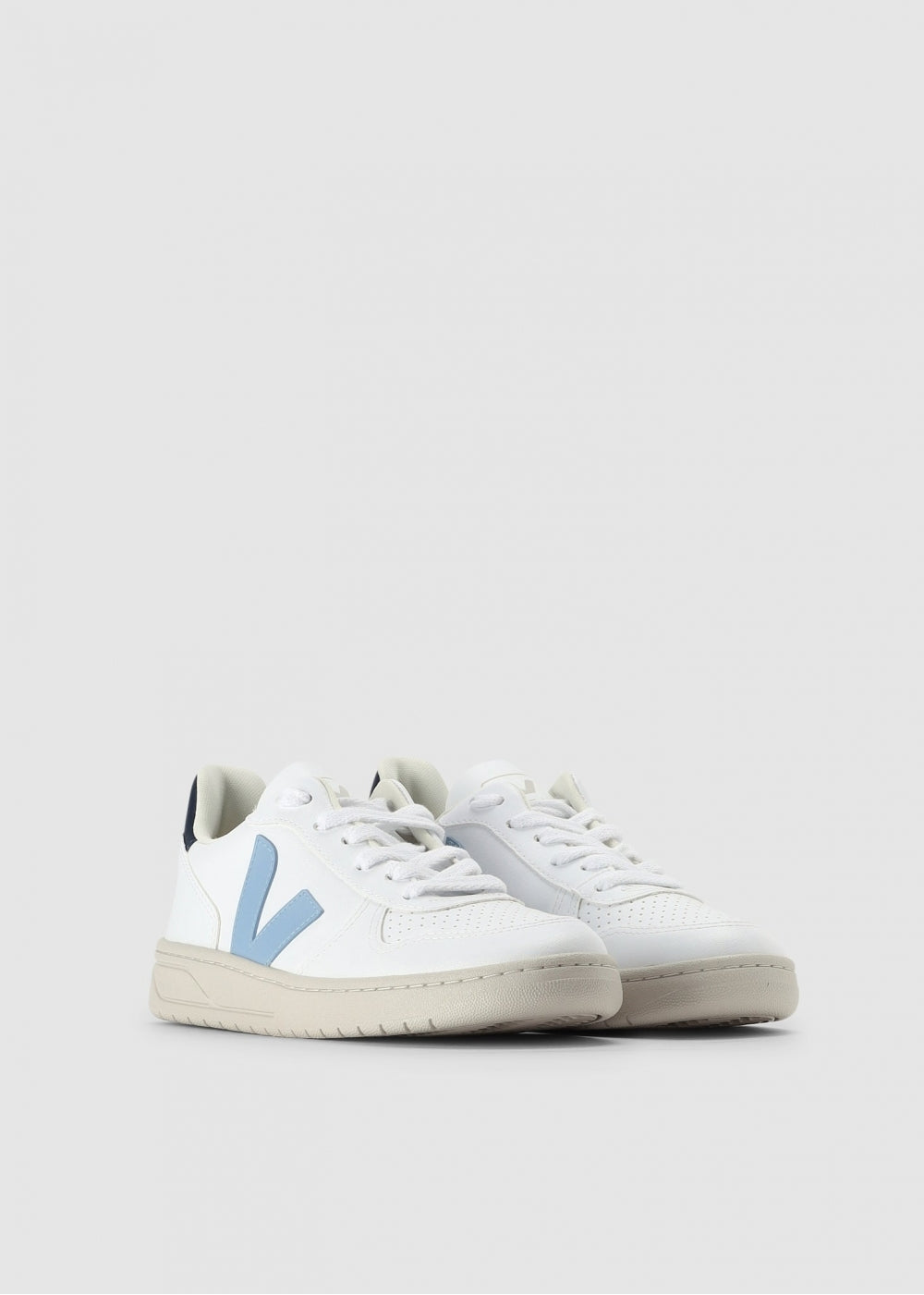 V-10 C.W.L Vegan White Steel Nautic Trainers