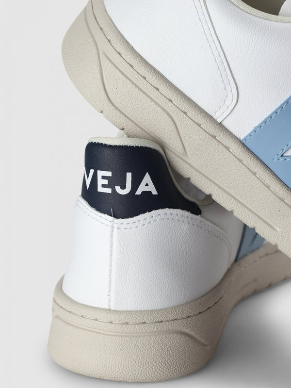V-10 C.W.L Vegan White Steel Nautic Trainers