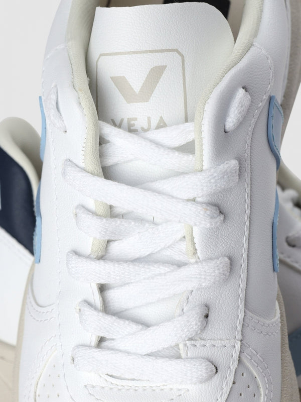 V-10 C.W.L Vegan White Steel Nautic Trainers