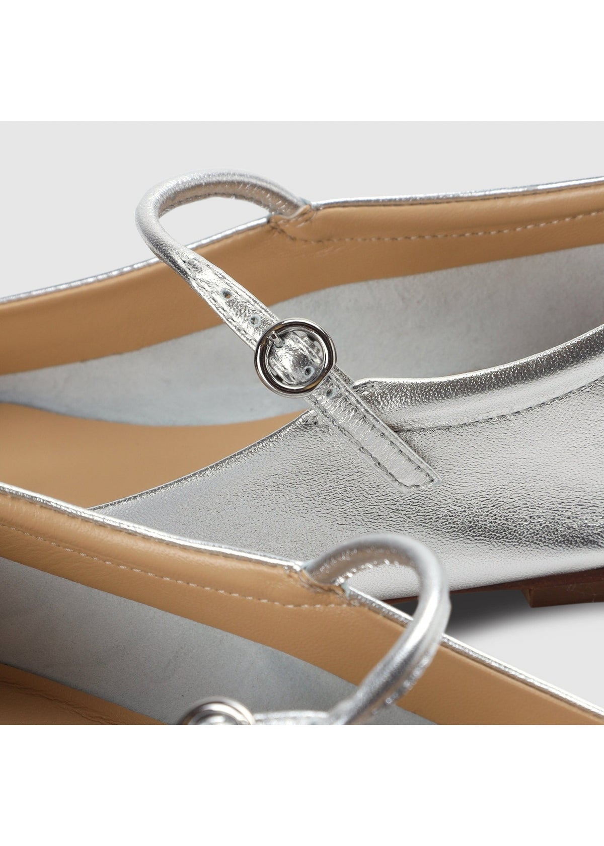 Aeyde Women's Uma Silver Flats