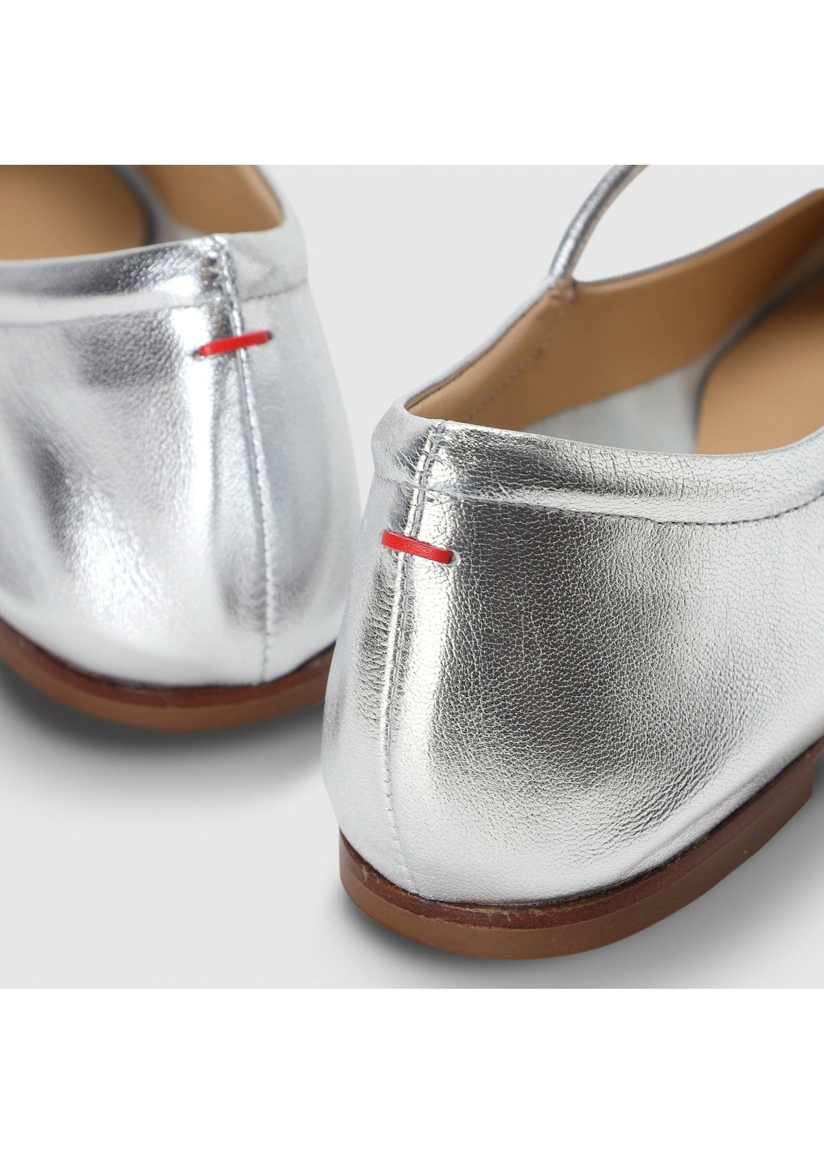 Aeyde Women's Uma Silver Flats