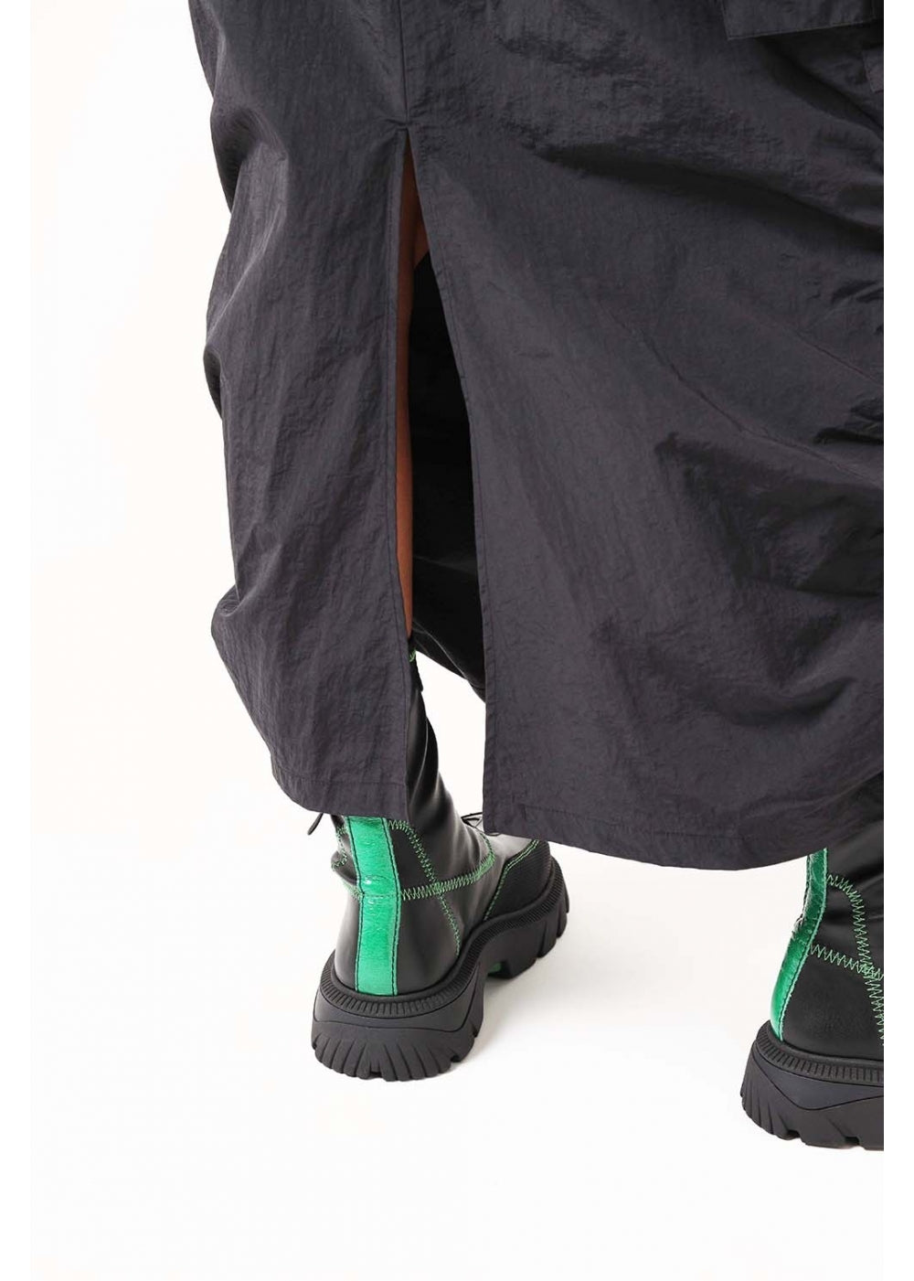 LROOM Dallas Cargo Skirt With Drawstring