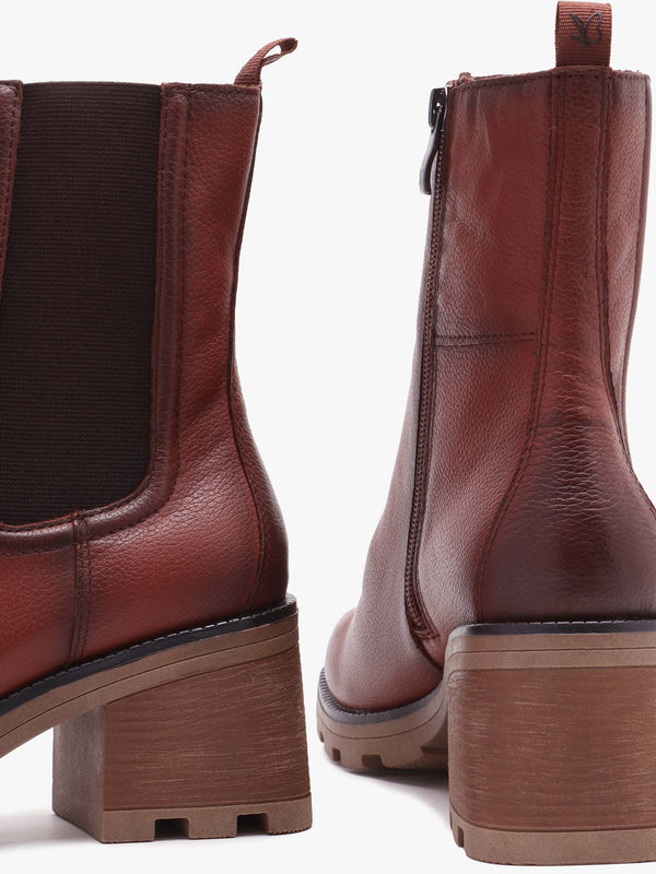 Tan Leather Block Heel Chelsea Boots