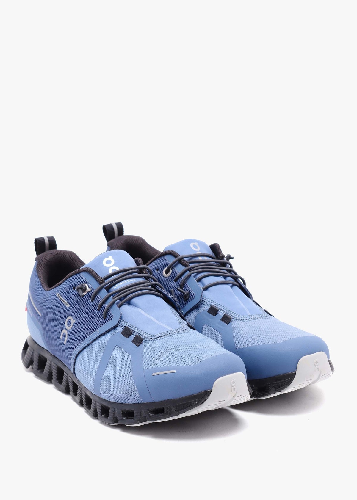 Cloud 5 Waterproof Shale Magnet Trainers