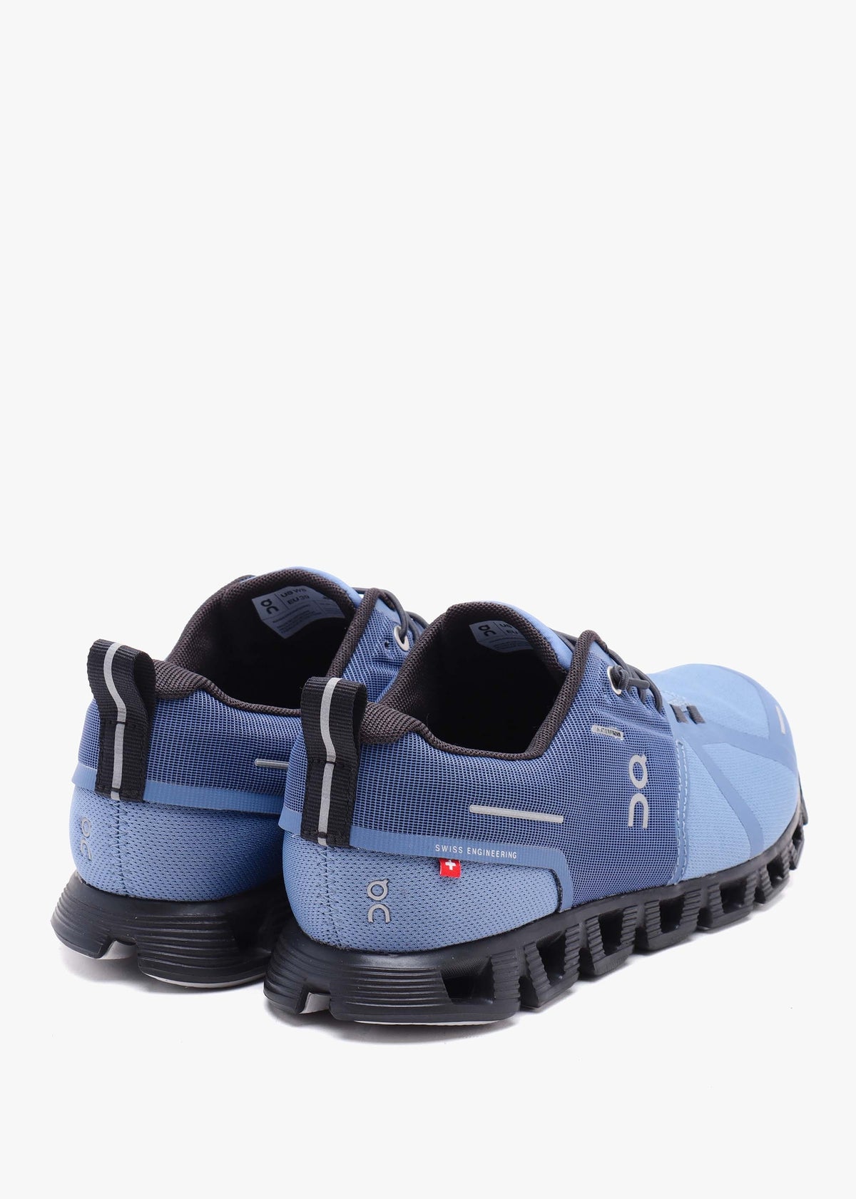 Cloud 5 Waterproof Shale Magnet Trainers