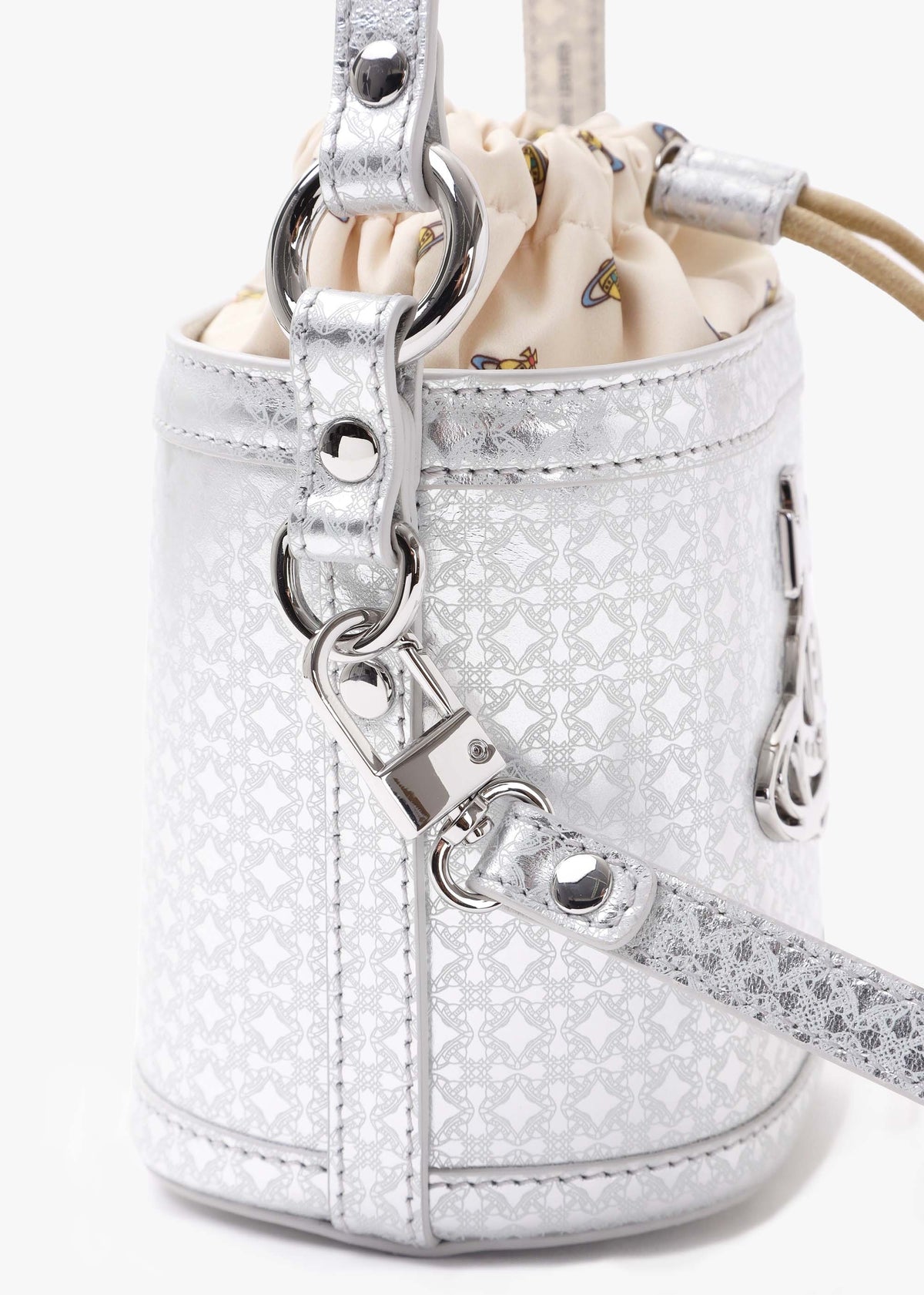 Daisy Silver Leather Drawstring Bucket Bag