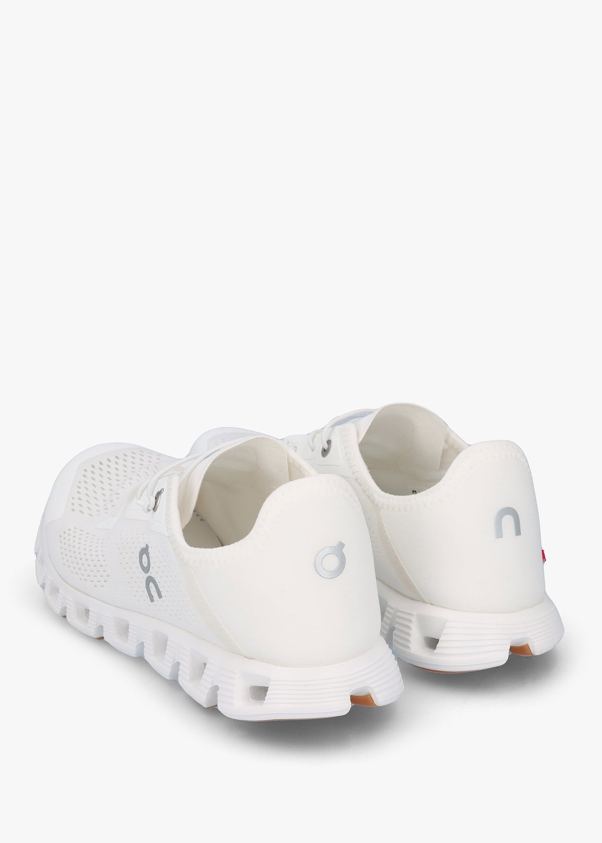 Cloud 5 Coast Undyed-White White Trainers