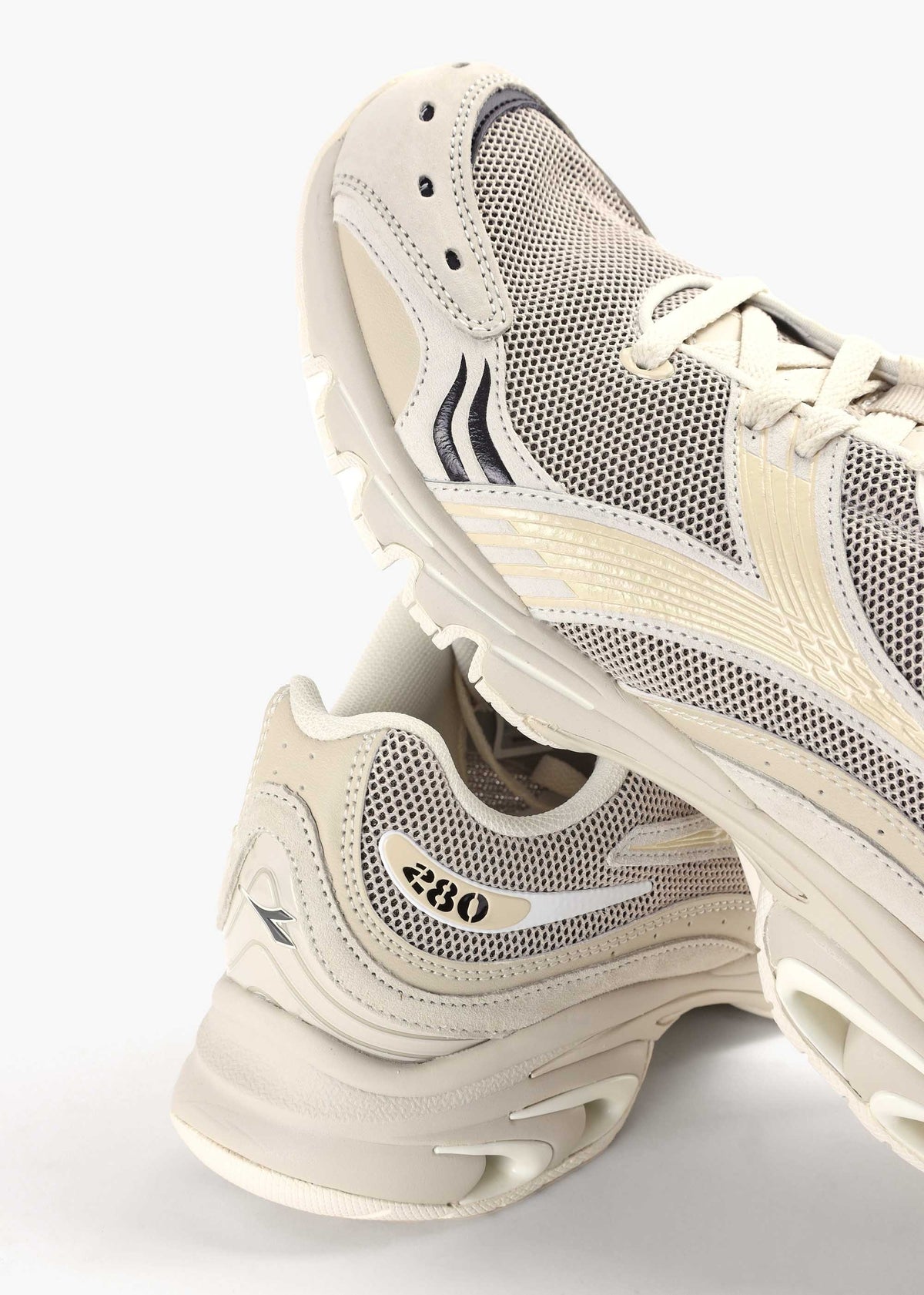 Mythos Propulsion 280 M2 Suede Fog Silver Grey Trainers