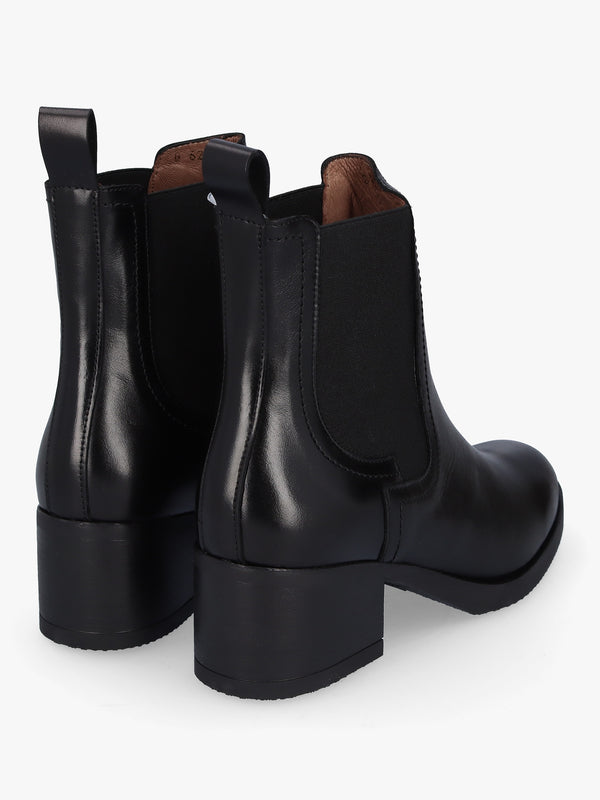 Yani Black Leather Chelsea Boots