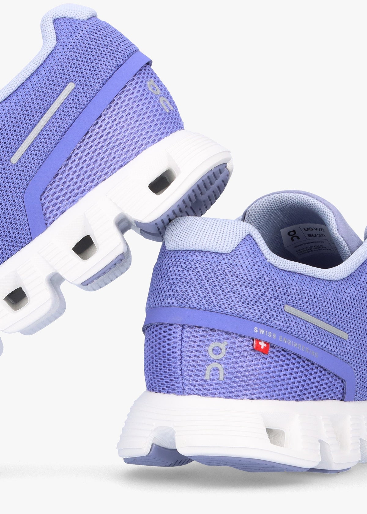 Cloud 5 Blueberry Feather Trainers