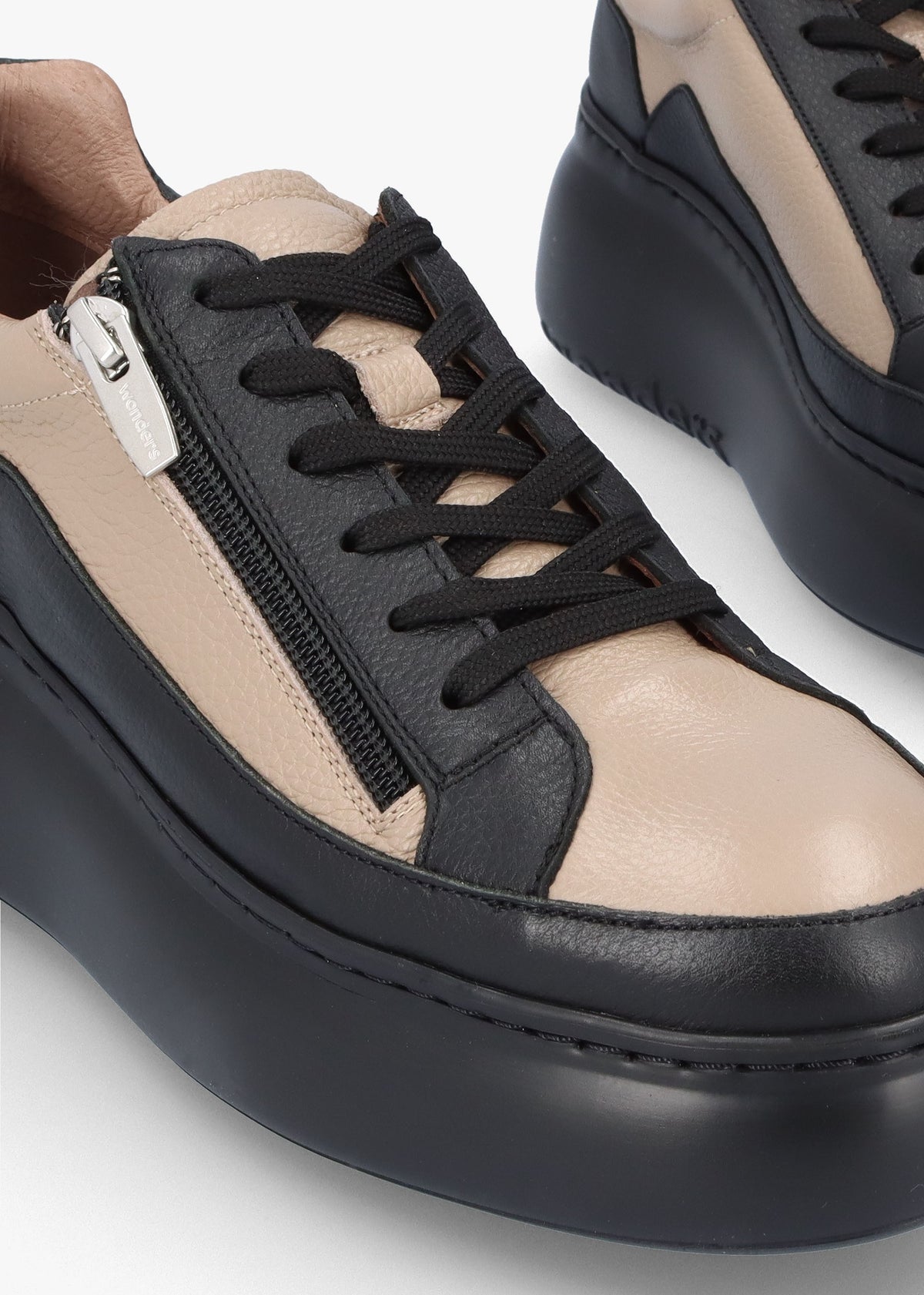 Tyler Taupe & Black Leather Flatform Trainers
