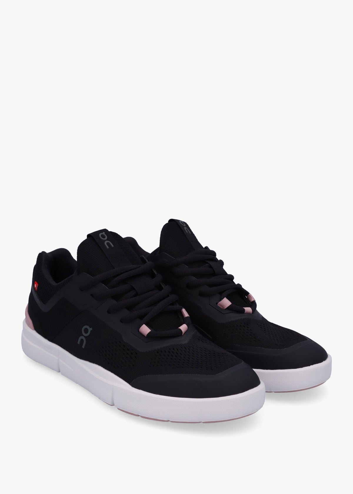 The Roger Spin Black Zephyr Trainers