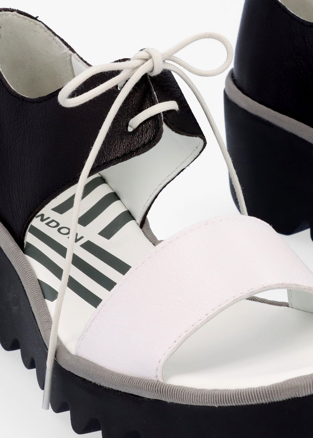 Bilu White Black Wedge Sandals