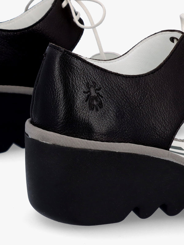 Bilu White Black Wedge Sandals