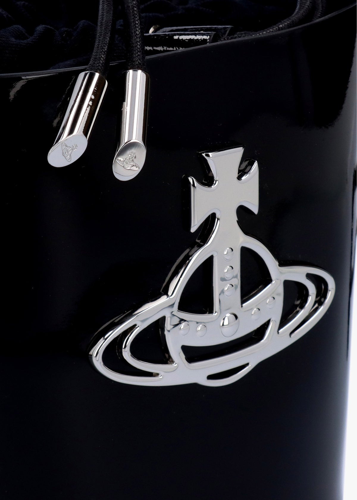 Small Daisy Black Patent Leather Drawstring Bucket Bag