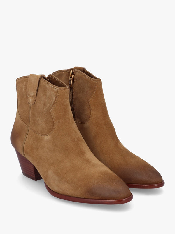 Fame Antilope Suede Western Ankle Boots