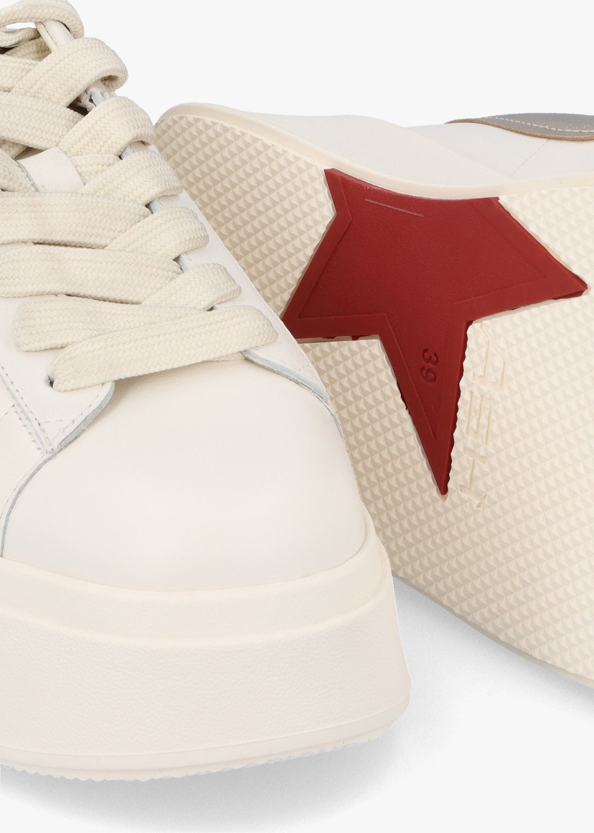 Moby Gardenia Gold Leather Trainers