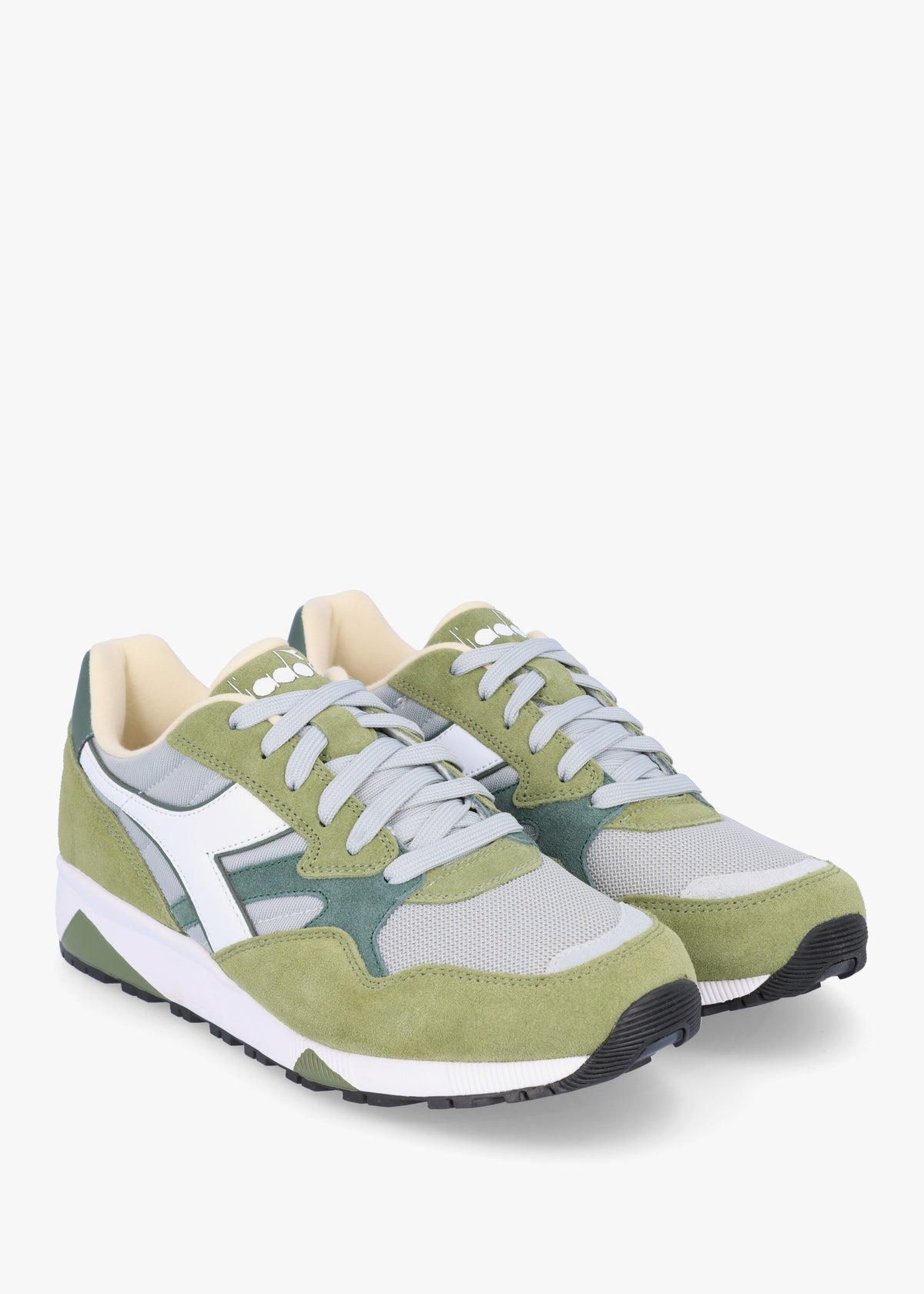 Men’s N902 White Sphagnum Suede Trainers