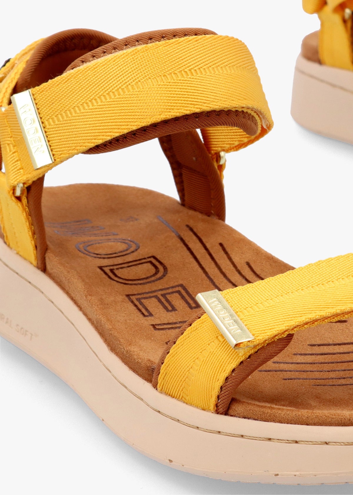 Line Old Gold Sandals