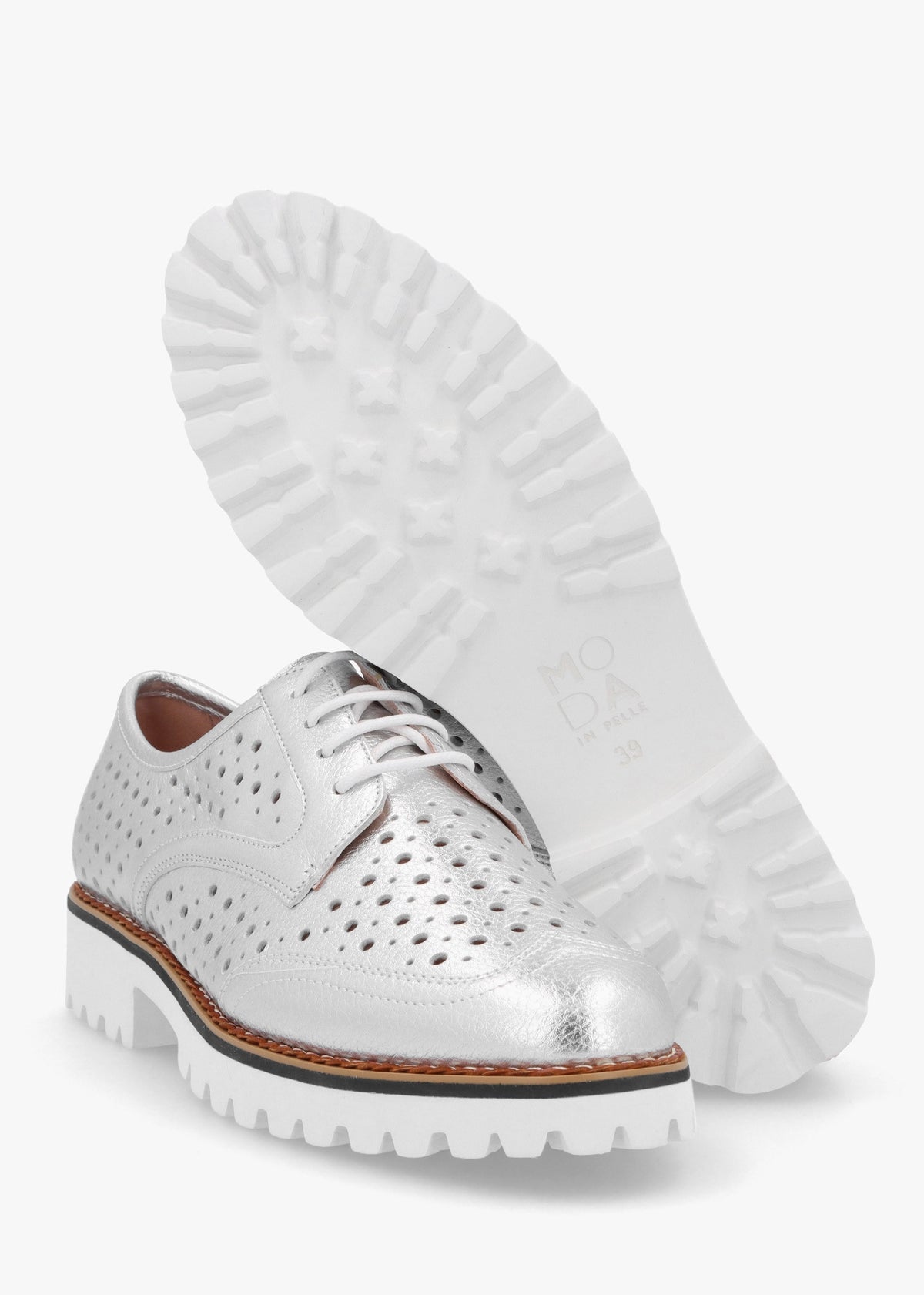 Eloni Silver Metallic Leather Lace Up Brogues