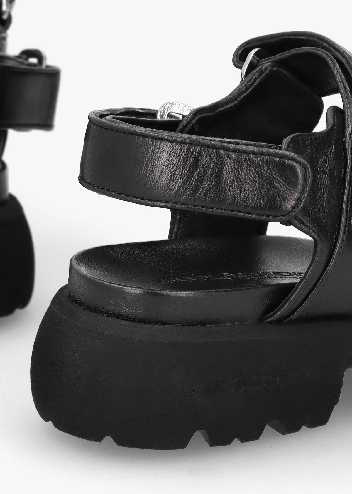 Skill Black Leather Chunky Sandals