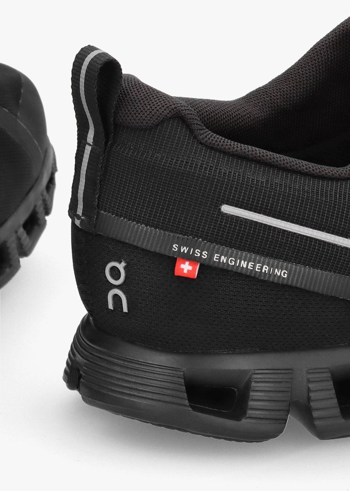Men’s Cloud 5 Waterproof All Black Trainers