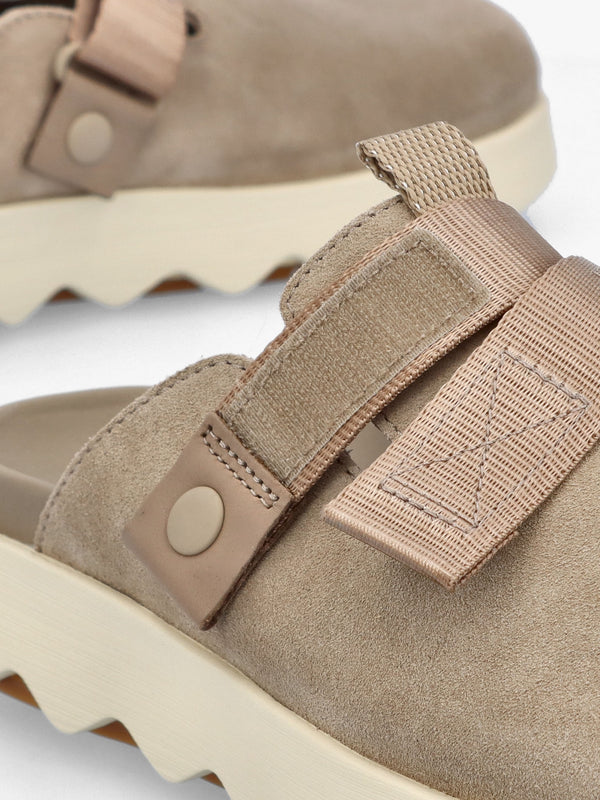 Viibe Omega Taupe Honey White Suede Clogs