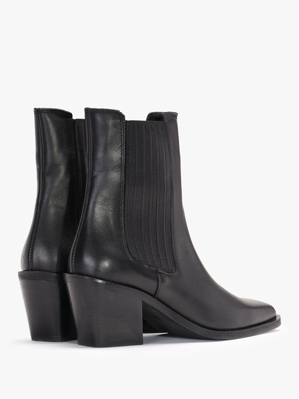Indie Black Leather Western Chelsea Boots