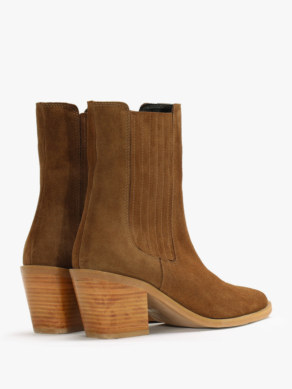 Indie Tan Suede Western Chelsea Boots