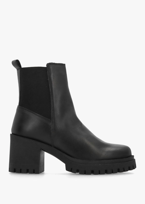 Luxor Black Leather Block Heel Chelsea Boots