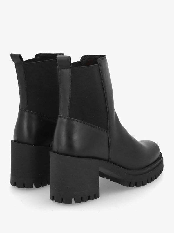 Luxor Black Leather Block Heel Chelsea Boots