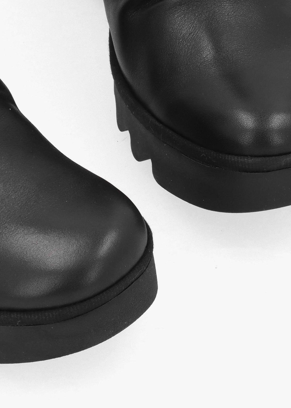 Baan Black Leather Wedge Ankle Boots