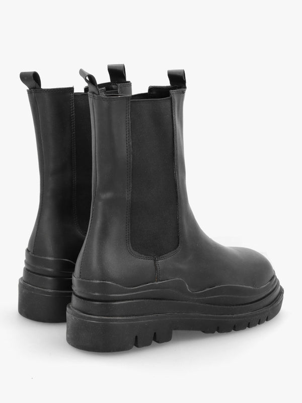 Wavy Black Tall Chelsea Boots