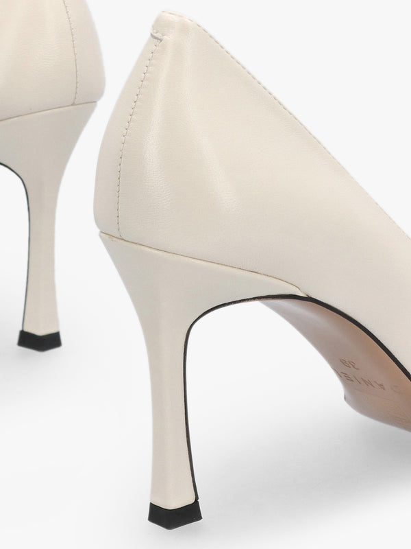 Elove Cream Leather Heart Toe Cap Court Shoes