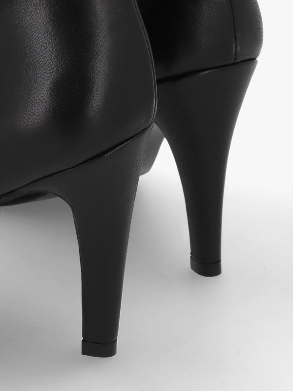 Gardenia 80's Black Leather Elasticated Back Heeled Calf Boots