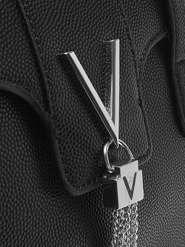 Divina Nero Shoulder Bag