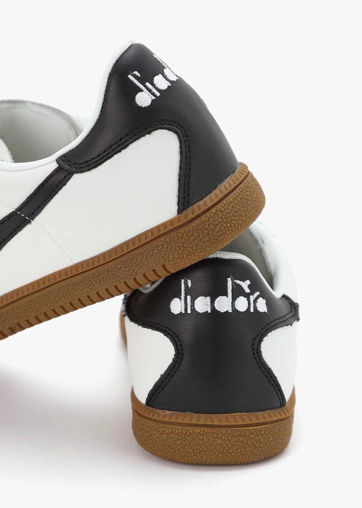 Men's White Black Trainers
