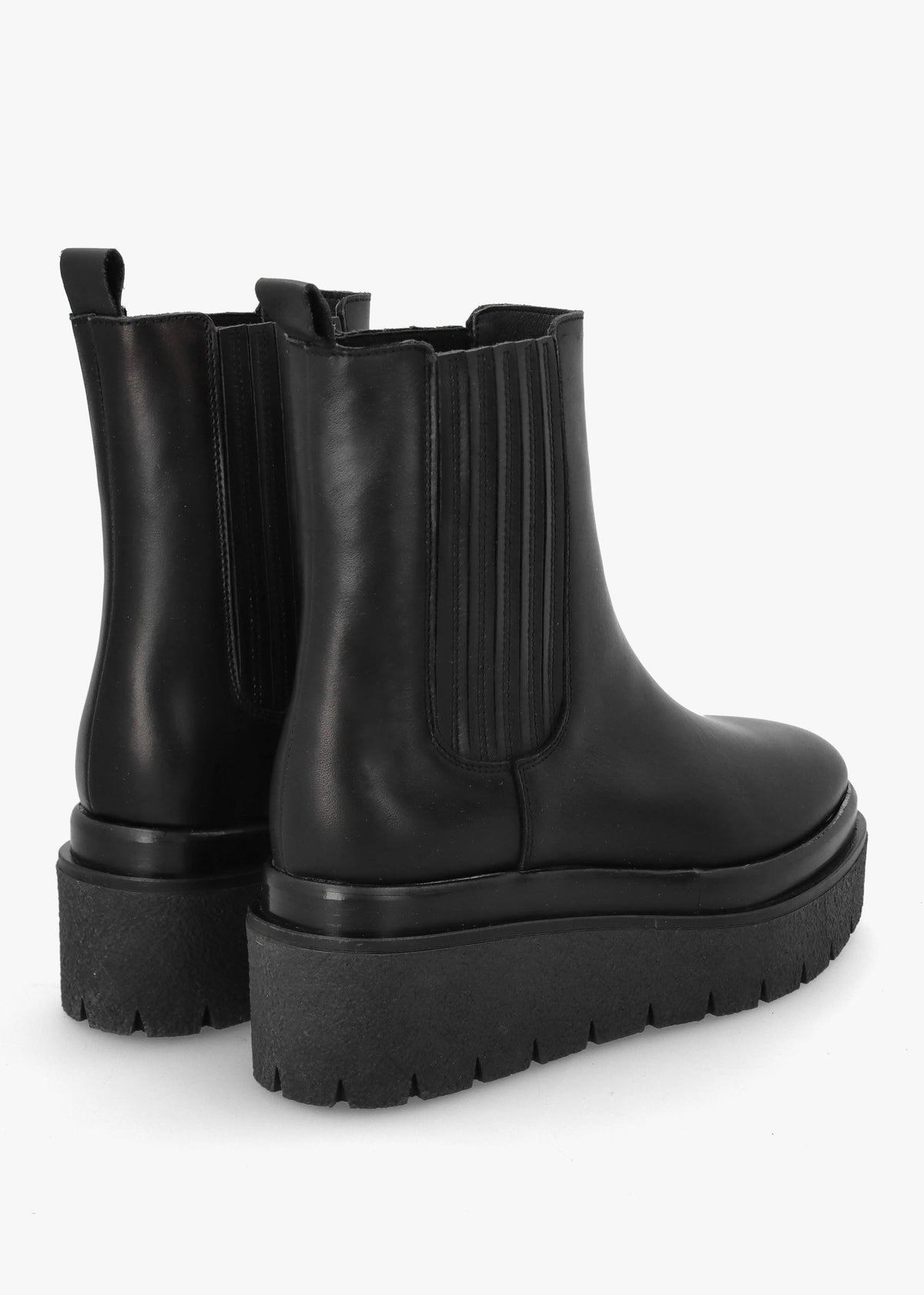 Alpie Black Leather Crepe Sole Chelsea Boots