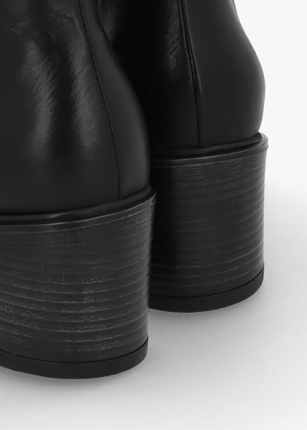 Ichels Black Leather Block Heel Chelsea Boots