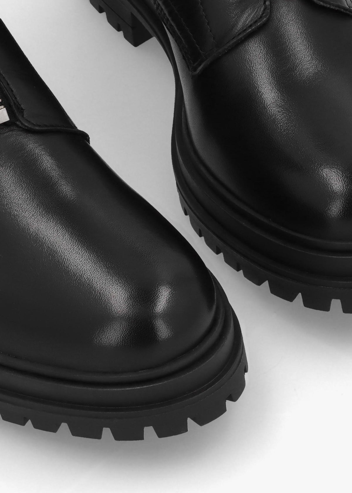 Izippe Black Leather Front Zip Ankle Boots