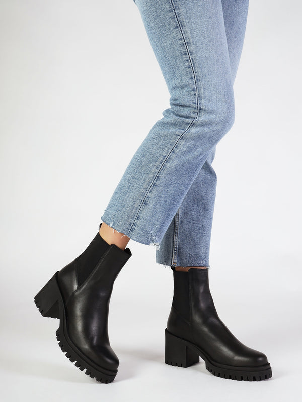Luxor Black Leather Block Heel Chelsea Boots