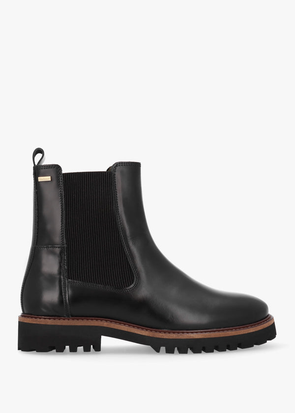 Harmby Black Leather Chelsea Boots