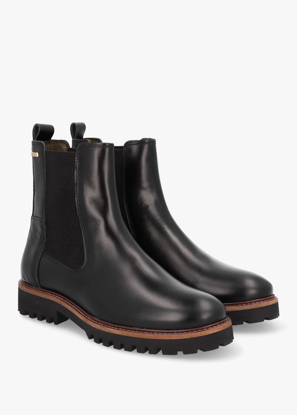 Harmby Black Leather Chelsea Boots