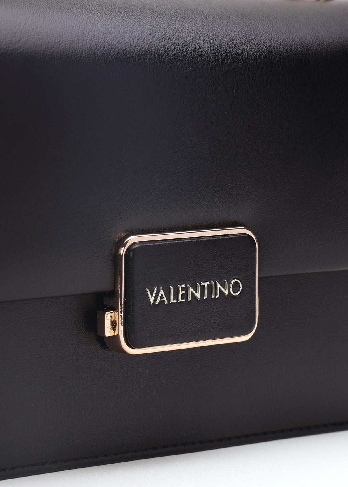 Alpheus Nero Front Flap Shoulder Bag
